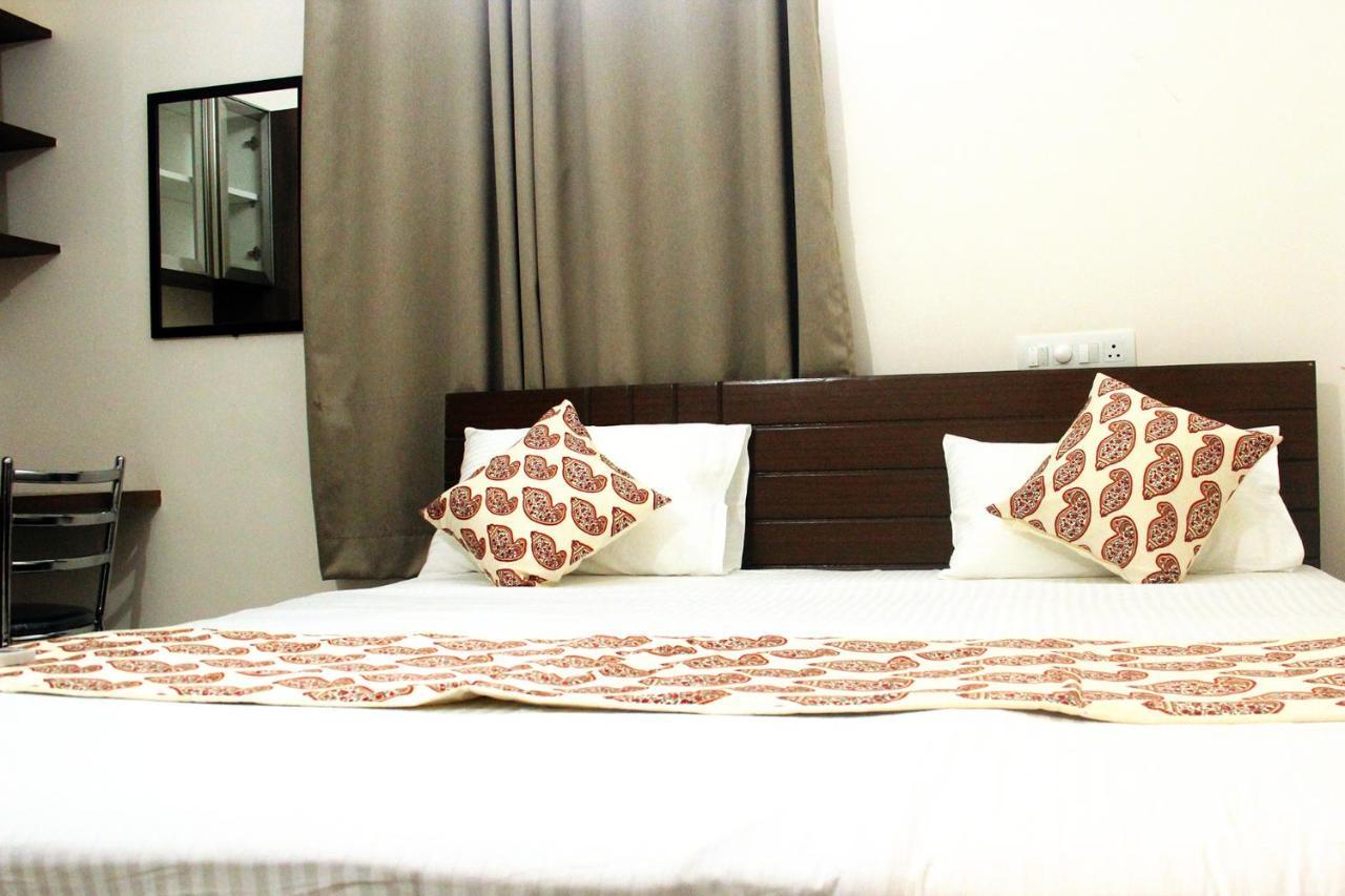 Gts Suites Bangalore Buitenkant foto