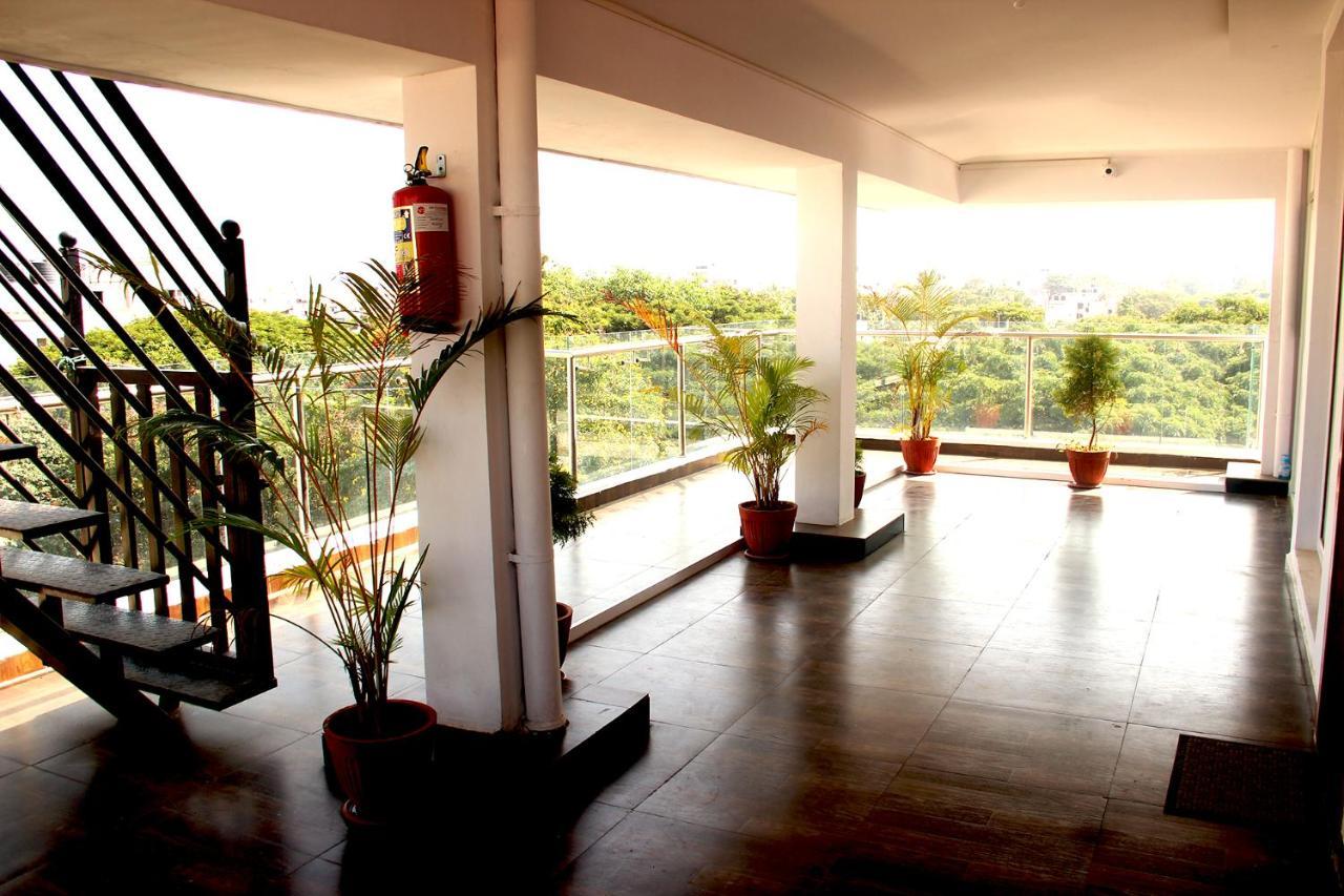 Gts Suites Bangalore Buitenkant foto