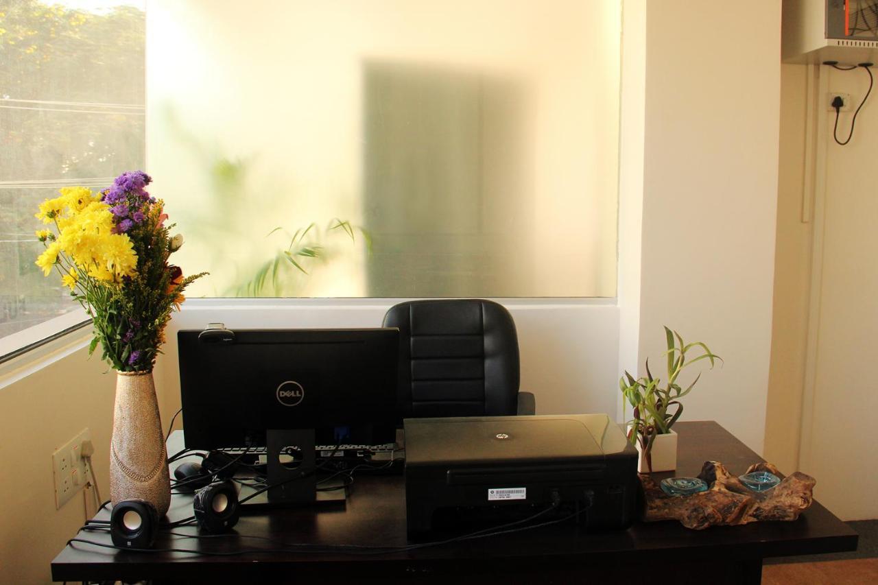 Gts Suites Bangalore Buitenkant foto