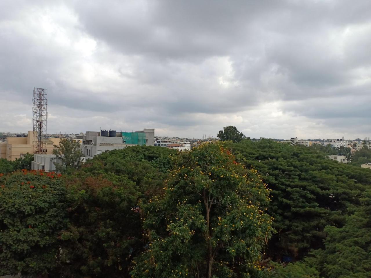 Gts Suites Bangalore Buitenkant foto