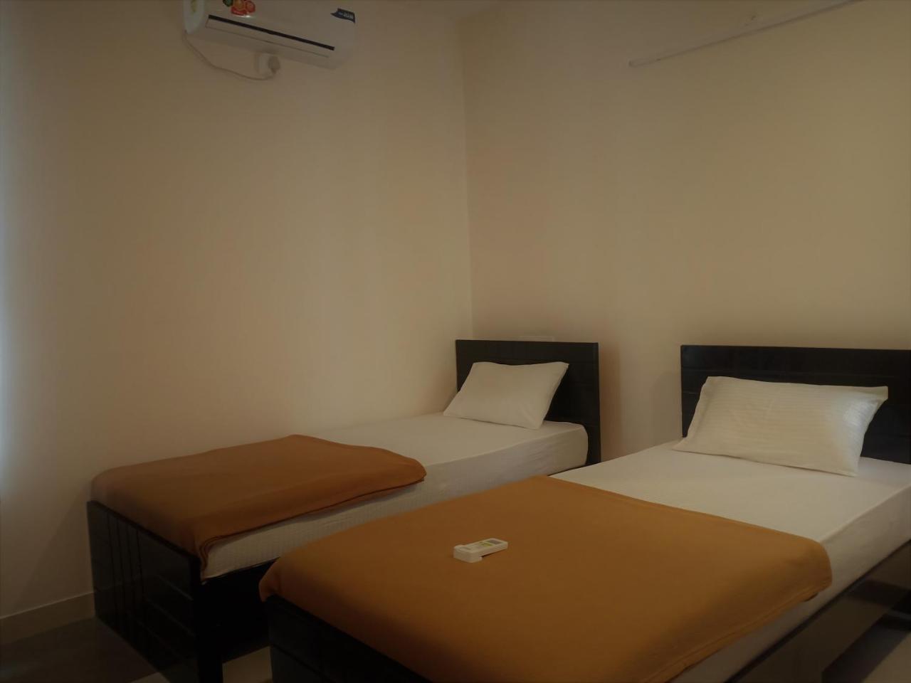 Gts Suites Bangalore Buitenkant foto