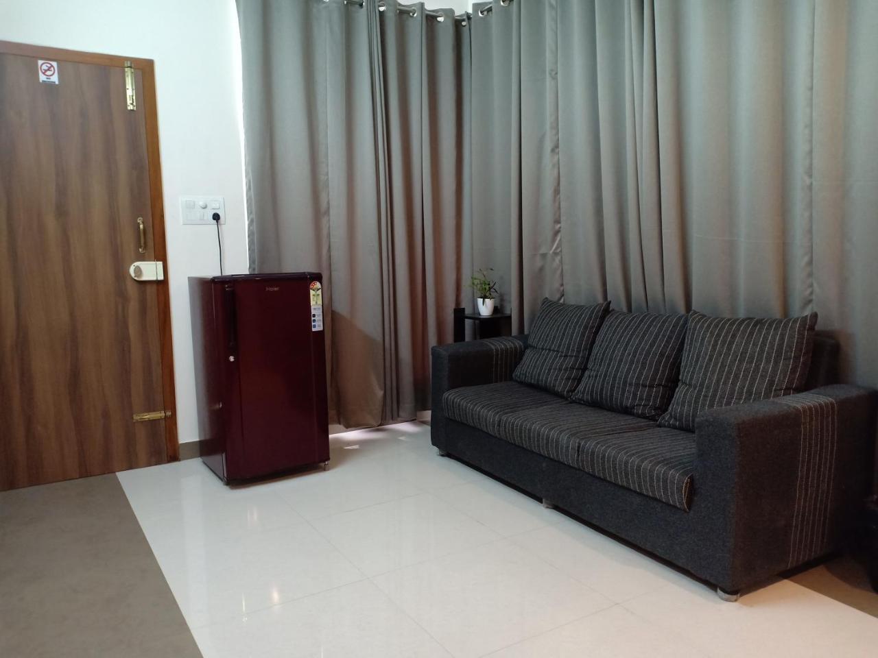 Gts Suites Bangalore Buitenkant foto